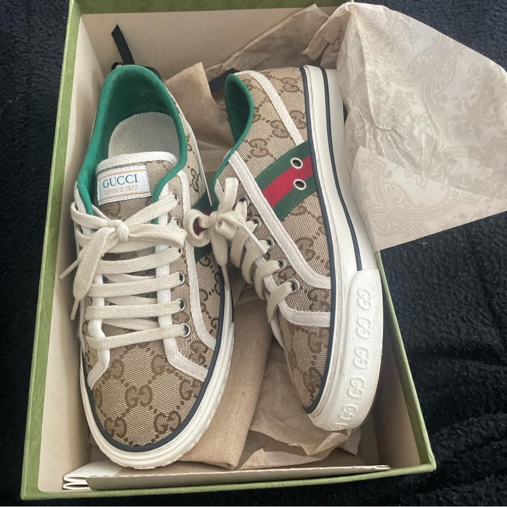 Women’s Gucci shoes in tan
